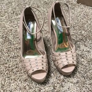 Jennifer Lopez heels